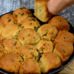 Gek op knoflook? Wacht maar tot je deze knoflook kaas bommetjes uit de Airfryer hebt geproefd!
