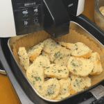 Gooi restjes brood niet weg! Maak er een heerlijke Airfryer snacks van!